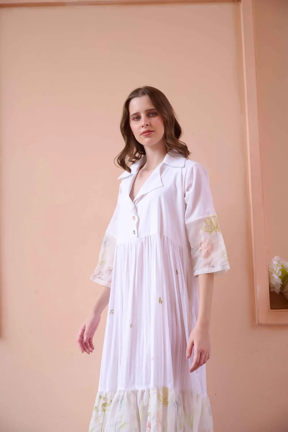Our Dve Charlotte abito bianco cotone collo italiano