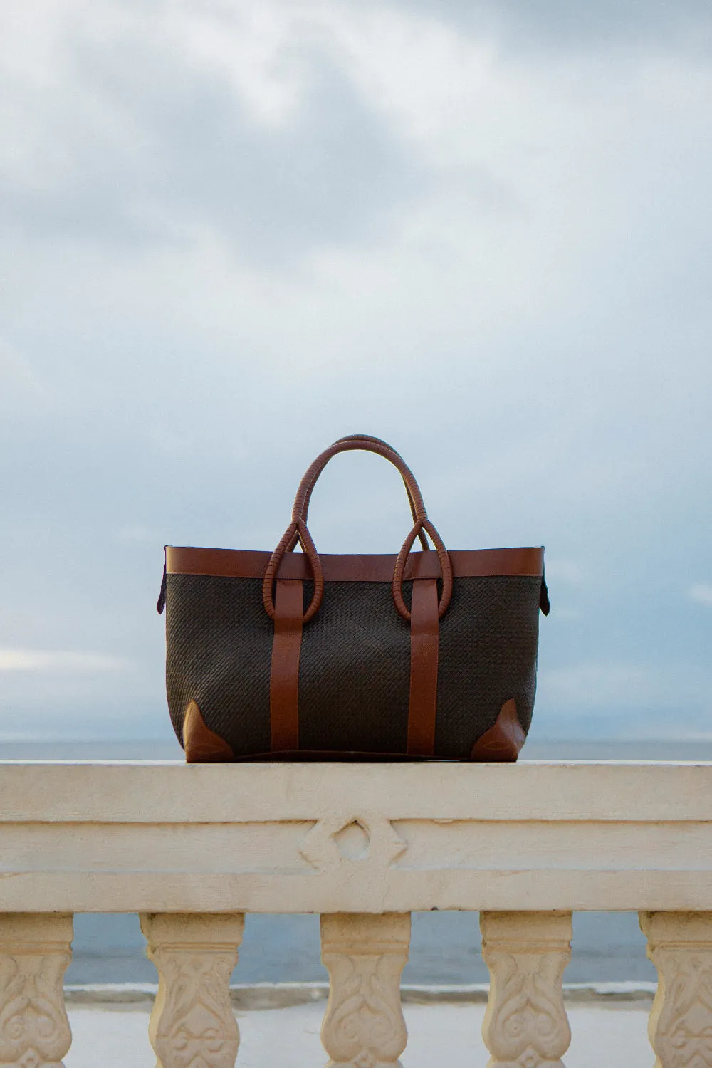 Johanna Ortiz Wind Traveler borsa tote paglia nera