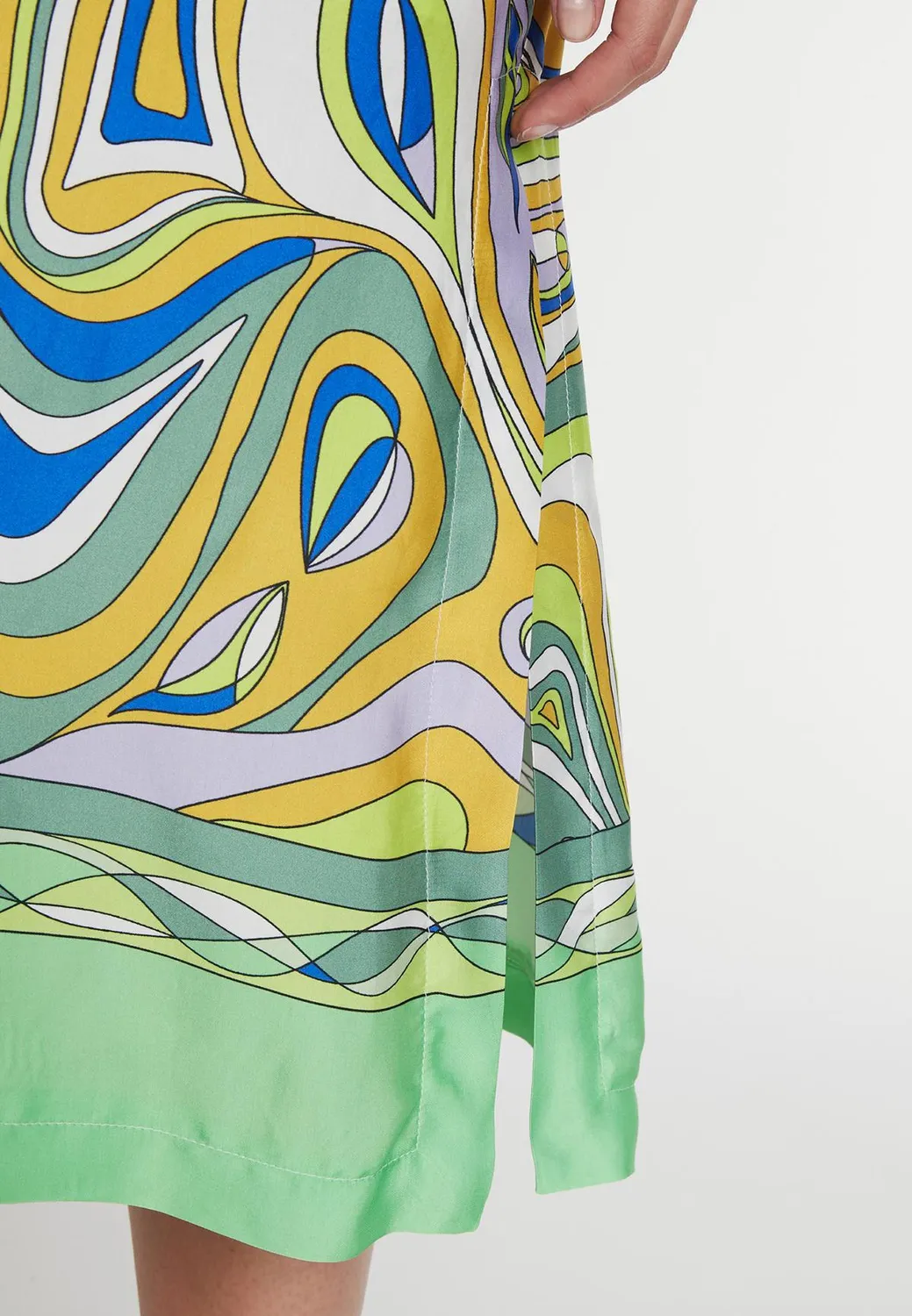 Ana Alcazar Pebola chemisier midi verde satin fantasia