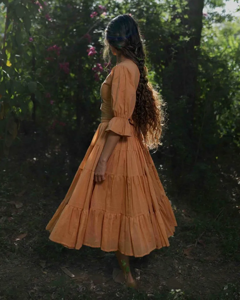Our Dve Fae Daliso set top gonna arancione cotone