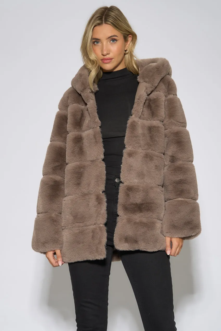 Gini London Fur giacca pelliccia mocha cappuccio taglio...