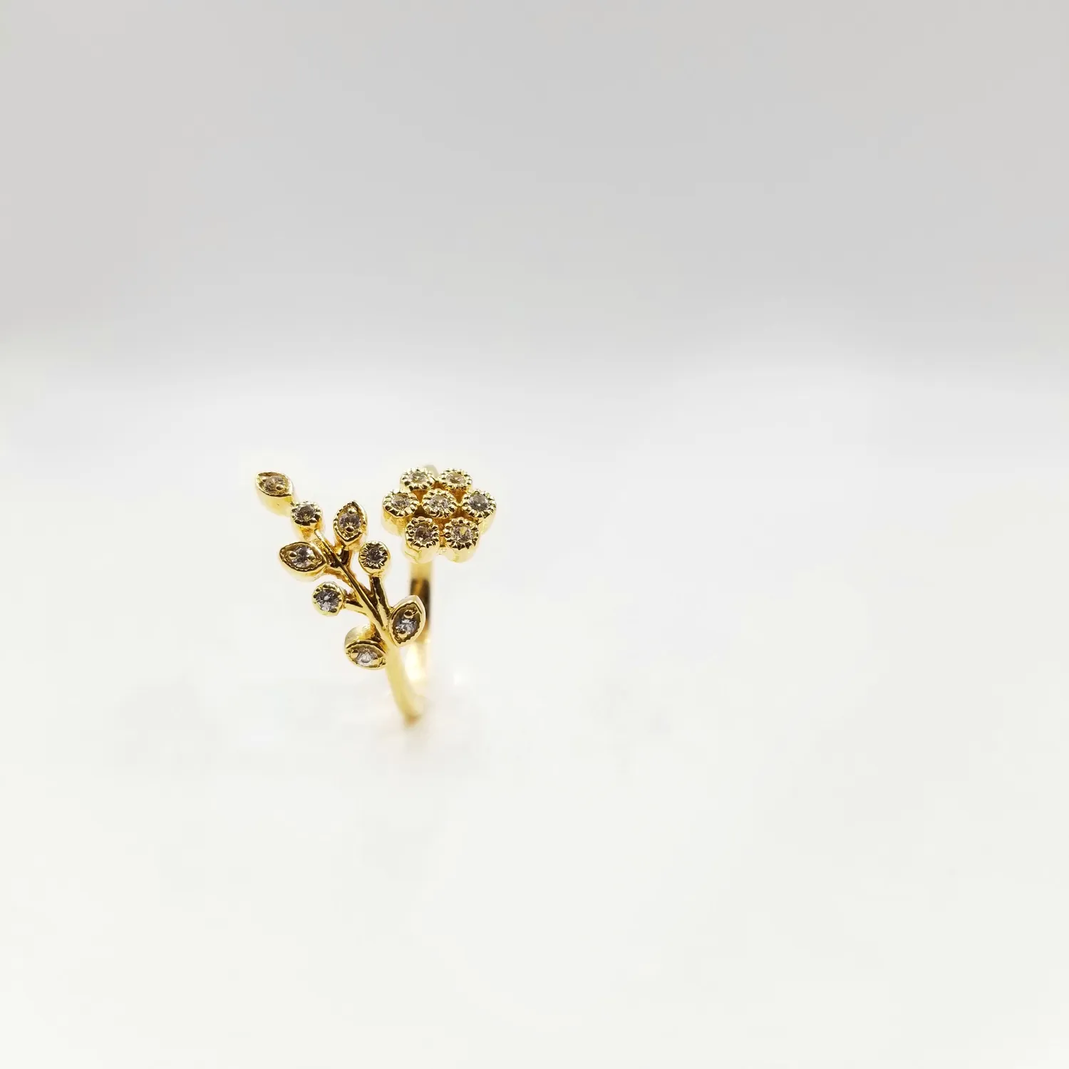 Our Dve Aura Ring anello zircon argento dorato