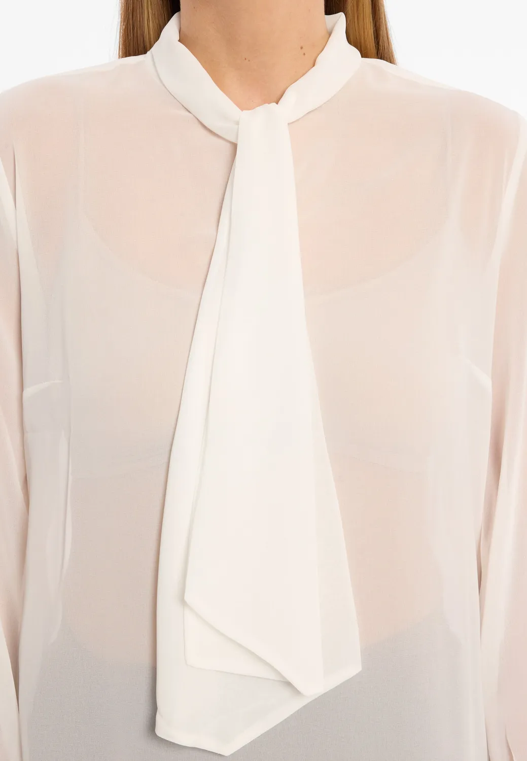 Ana Alcazar Cosala camicia chiffon bianca fiocco