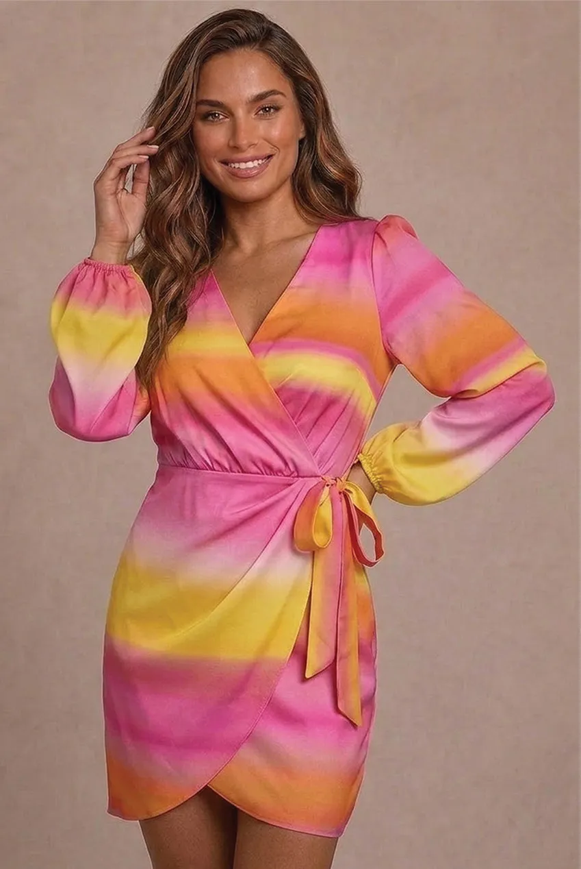 Chi Chi London Satin Ombre abito mini raso multicolor avvolgente