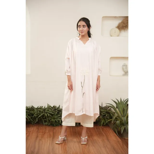 Our Dve Capsule 15 coordinato rosa top pantaloni