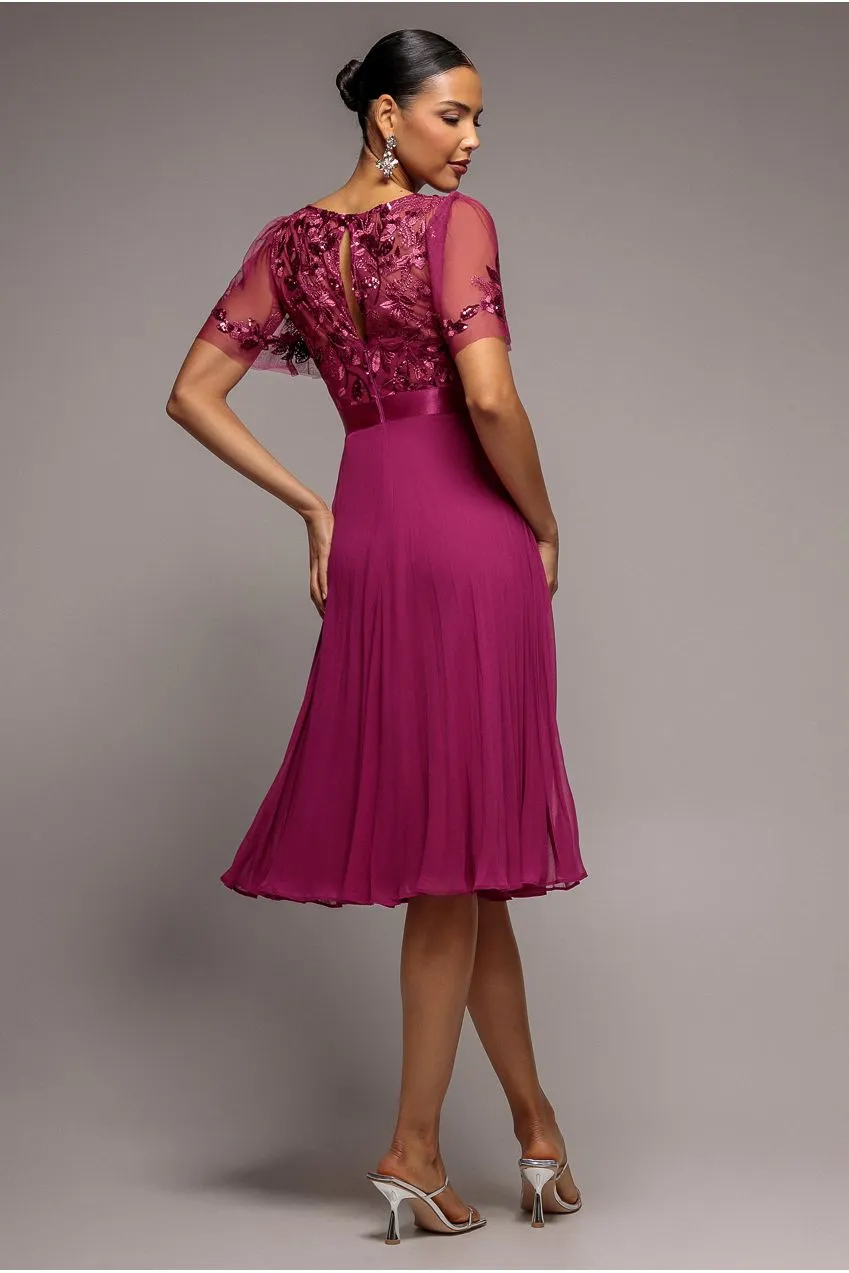 Goddiva Embroidered abito midi magenta in chiffon