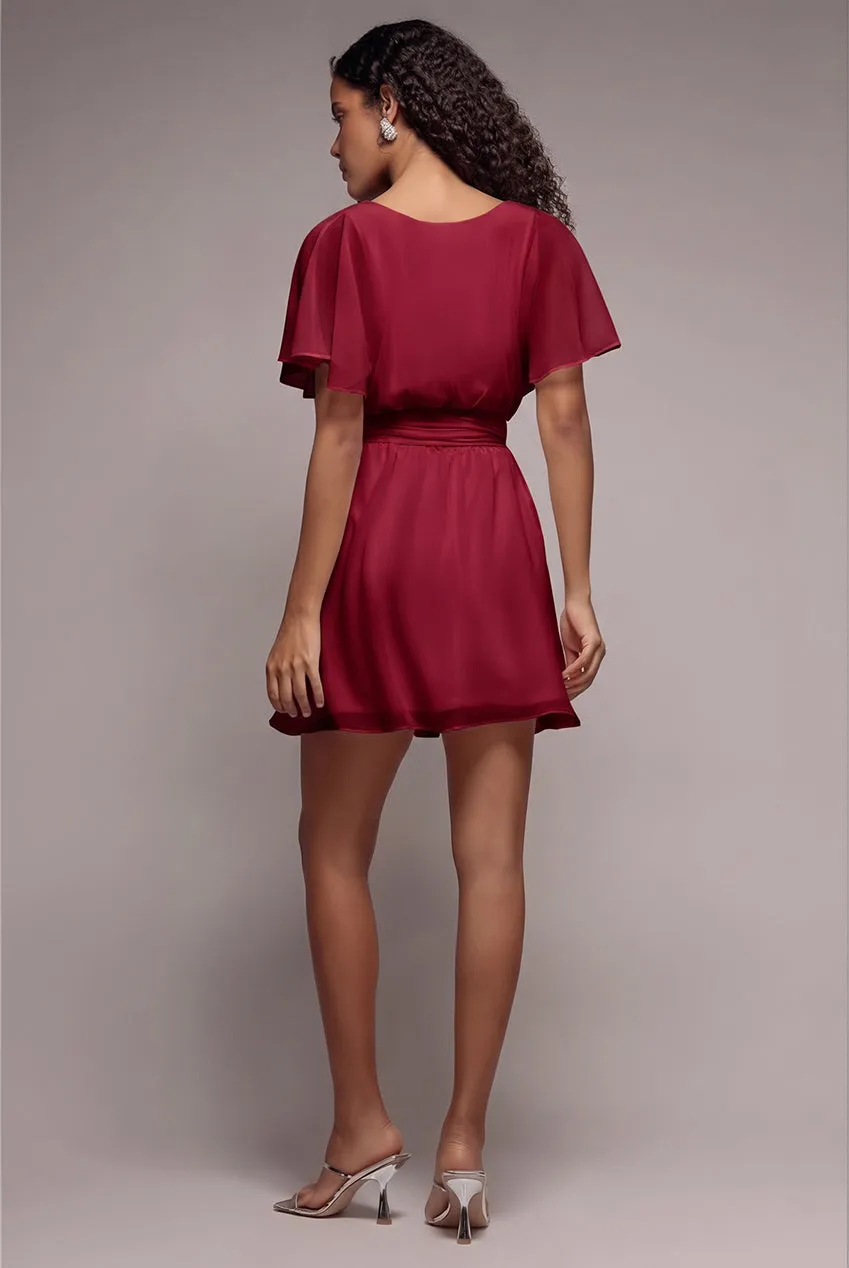 Goddiva Flutter Sleeve abito mini berry a portafoglio