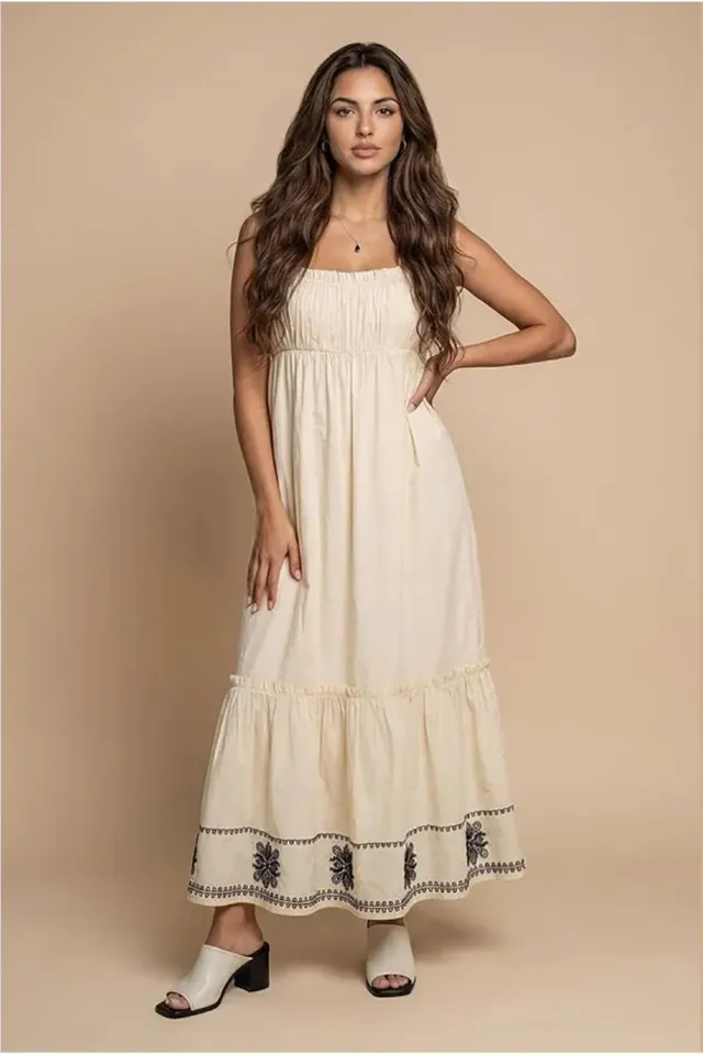 Urban Bliss Embroidery Hem abito crema ricamo orlo