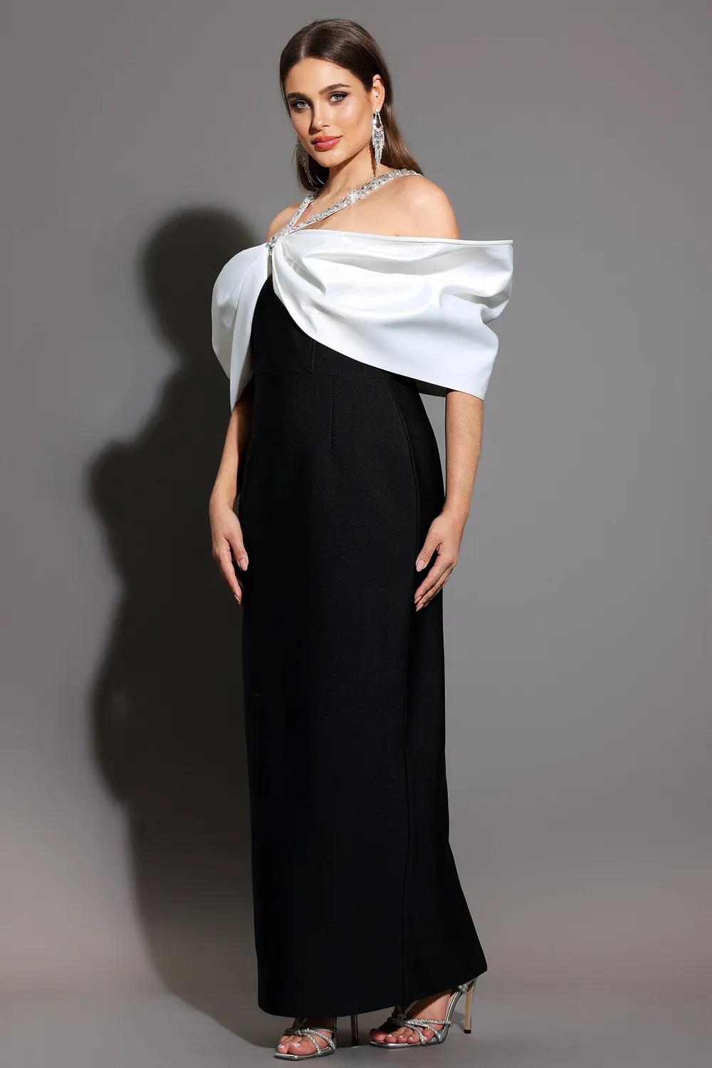 Bella Barnett Lucifa Halter Bow Bandage abito maxi nero XL