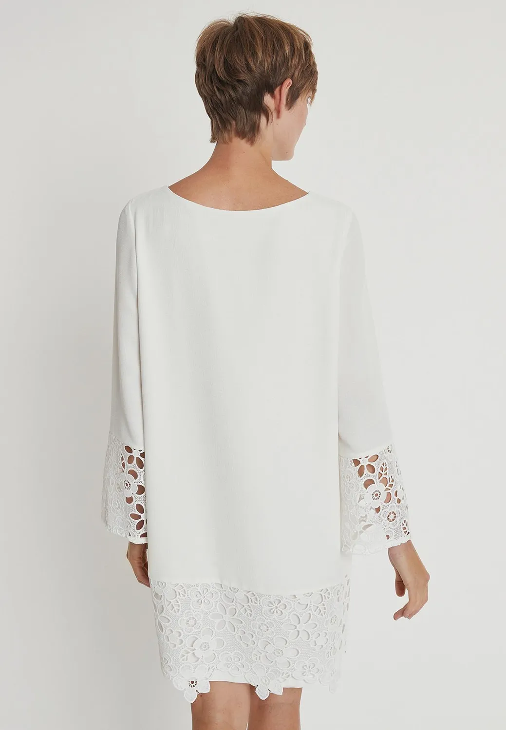 Ana Alcazar Ladya abito tunica bianco pizzo floreale