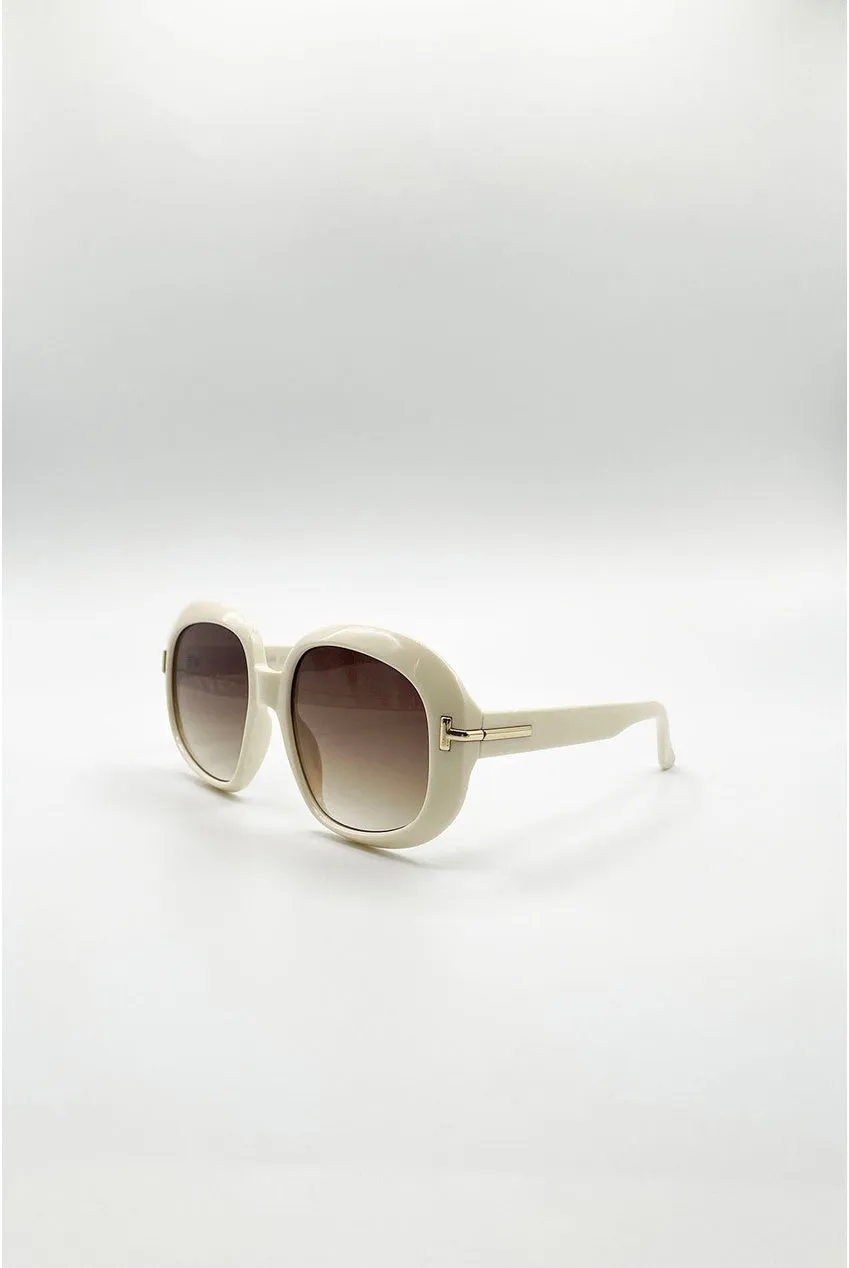 SVNX occhiali sole tondi oversize crema