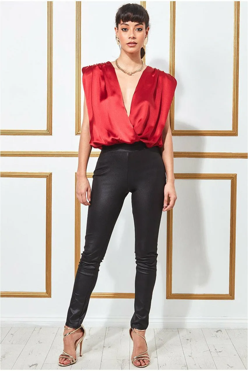 Goddiva Satin Wrap top rosso raso scollo a V