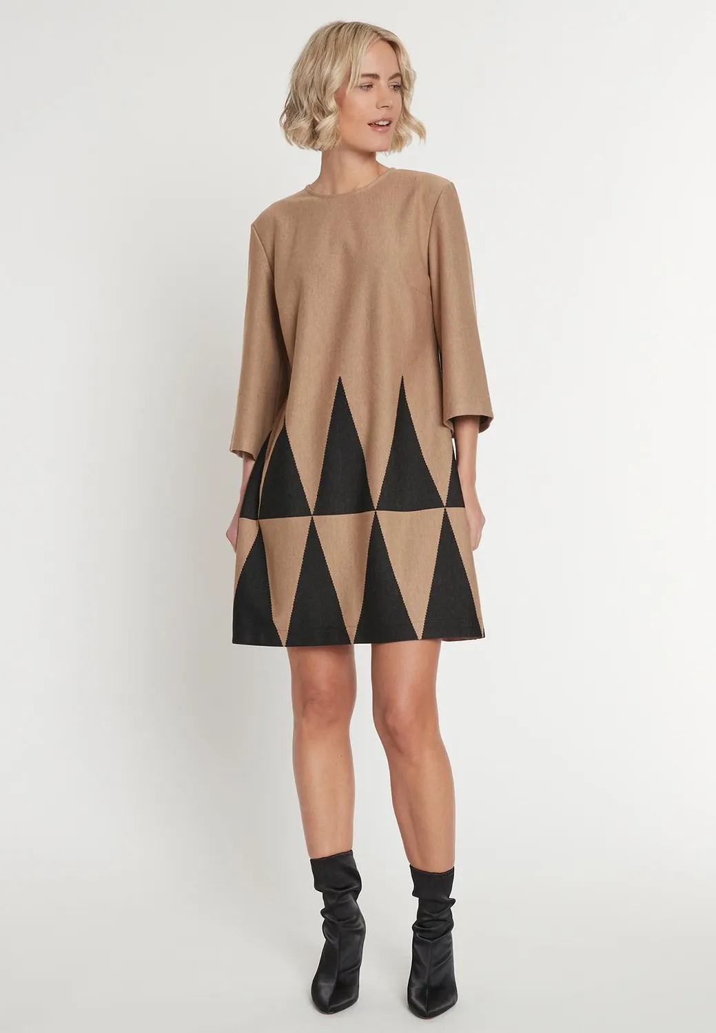 Ana Alcazar Mila abito linea A fantasia nero beige