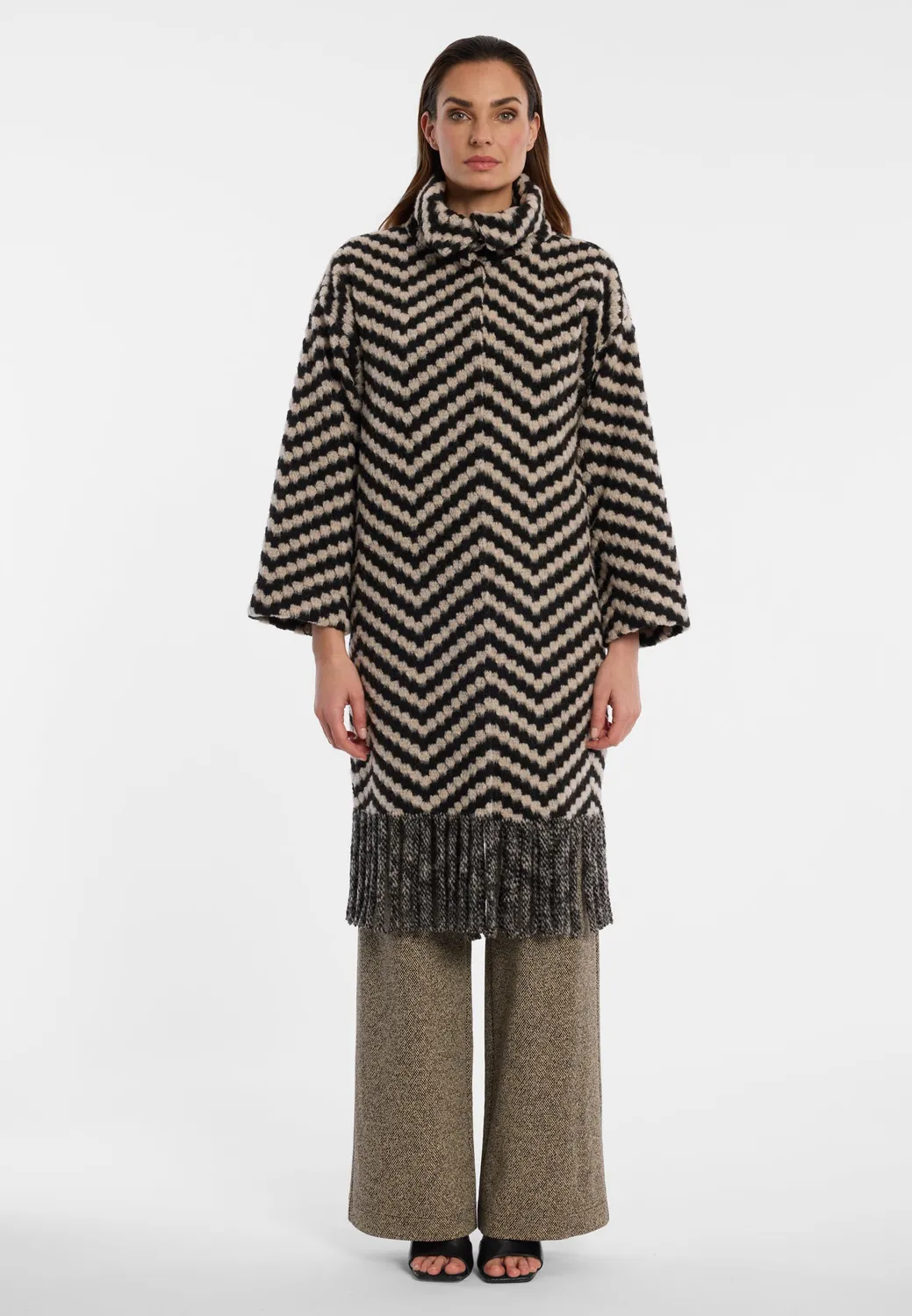 Ana Alcazar Enara cappotto lana frange zigzag