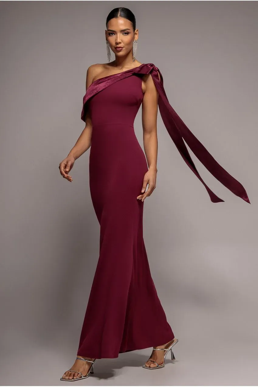 Goddiva Bow Cape abito maxi bordeaux monospalla raso
