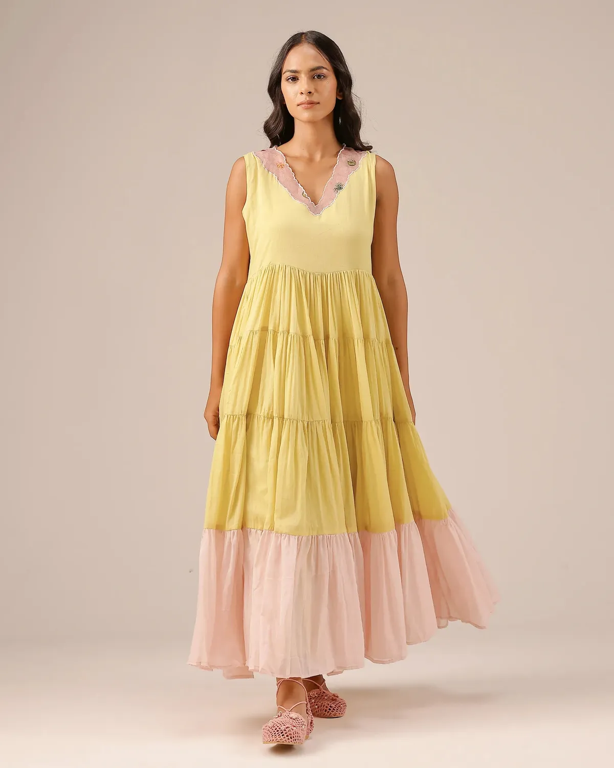 Our Dve Melon Muse completo giacca abito giallo rosa