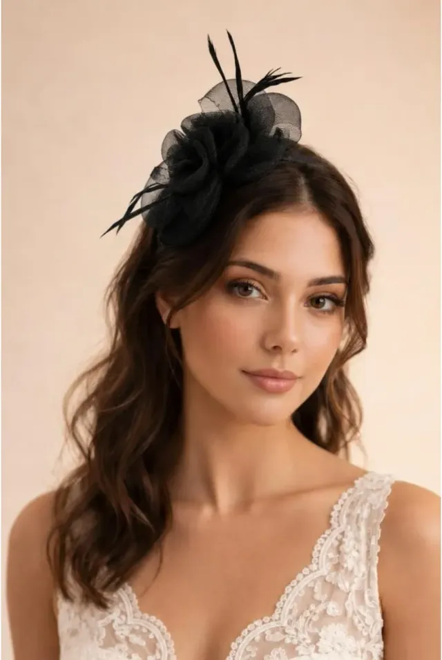 SVNX Rosette Bow fascinator nero con piume onesize