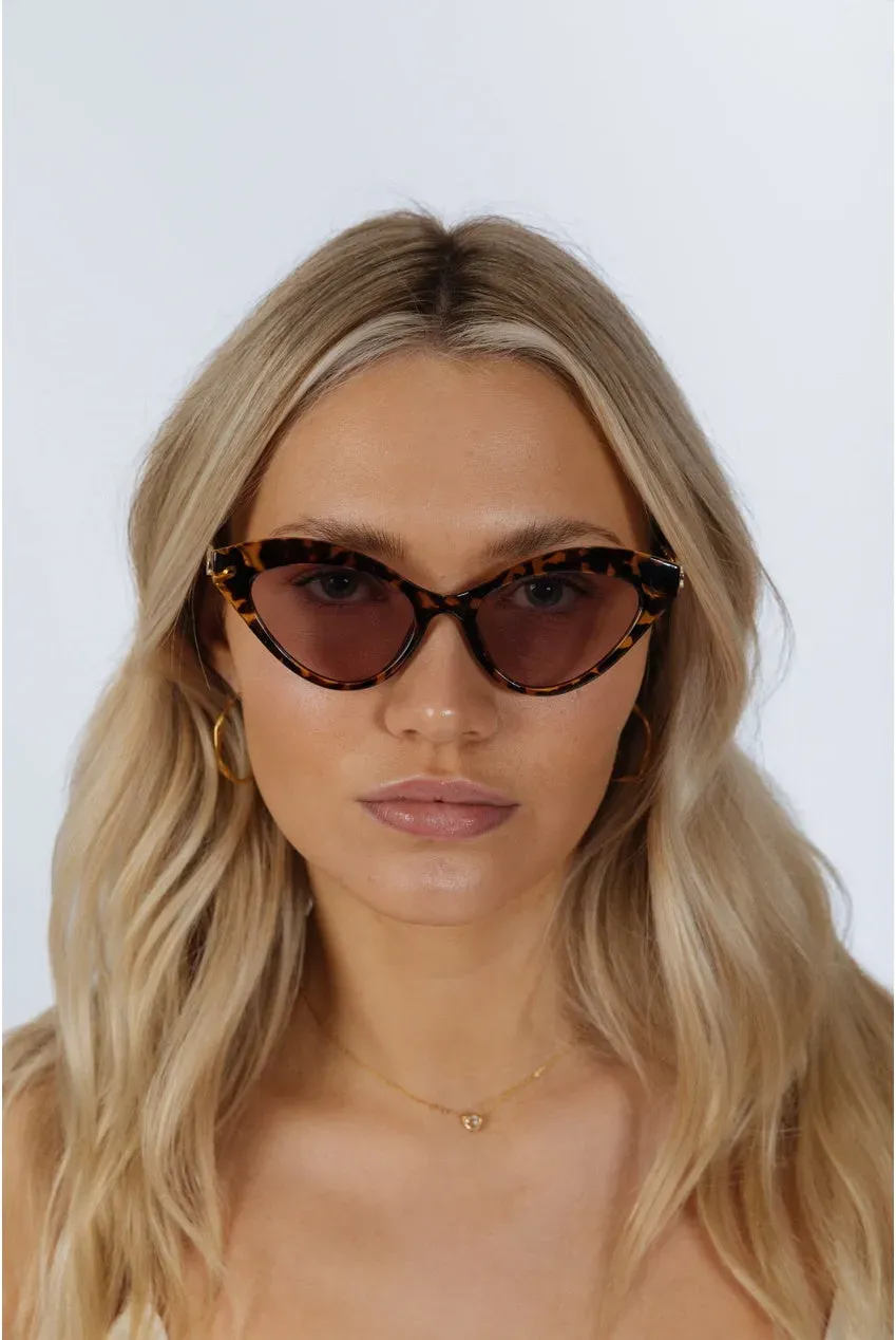 SVNX Cat Eye occhiali da sole tartarugato taglia unica UV400