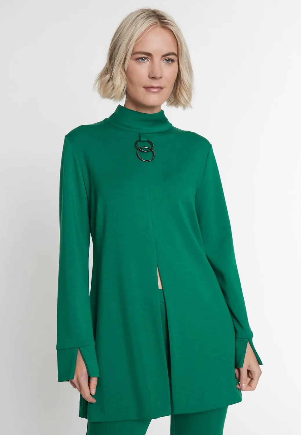 Ana Alcazar Menka top lungo verde con occhielli