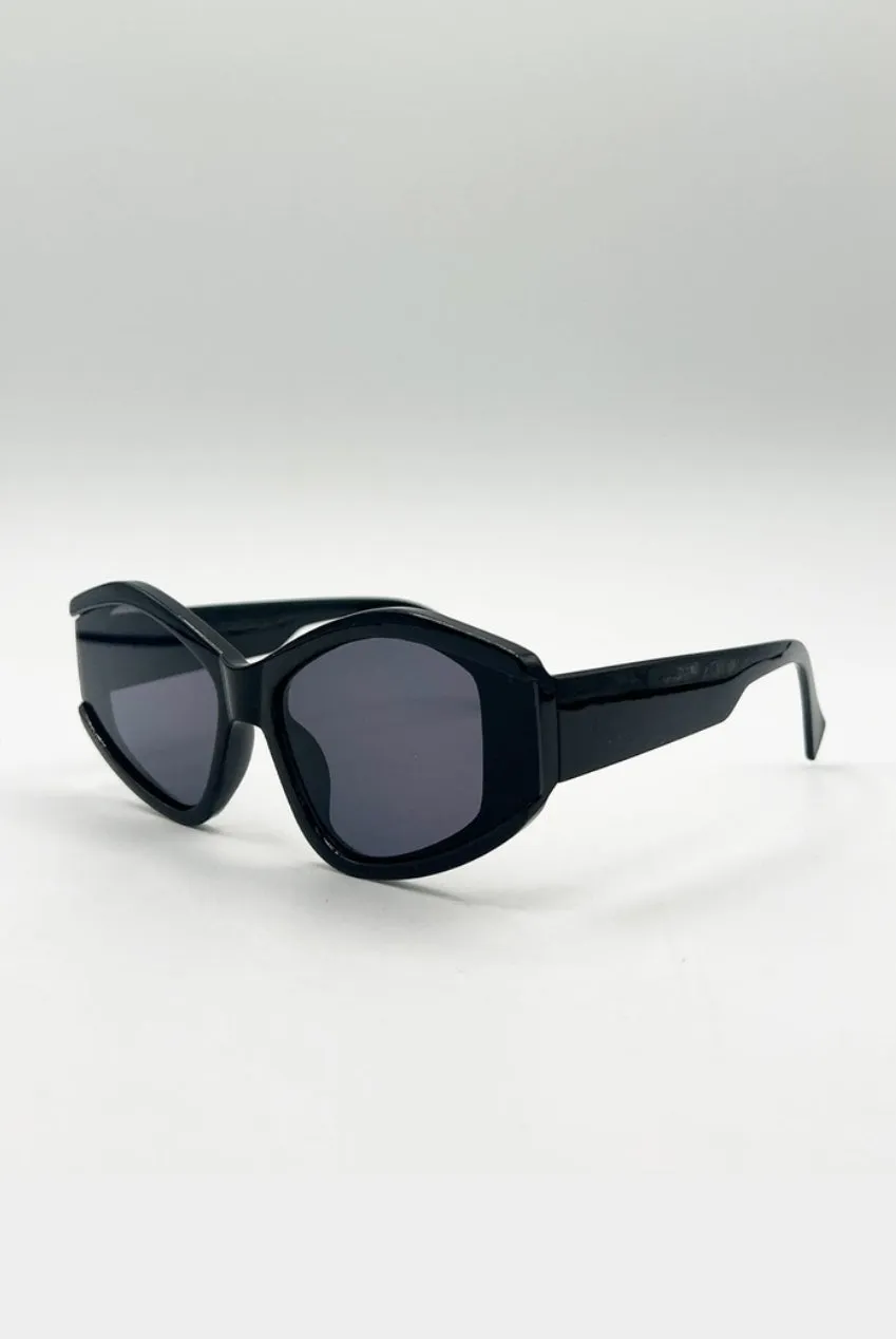 SVNX Angular Cat-Eye occhiali da sole neri