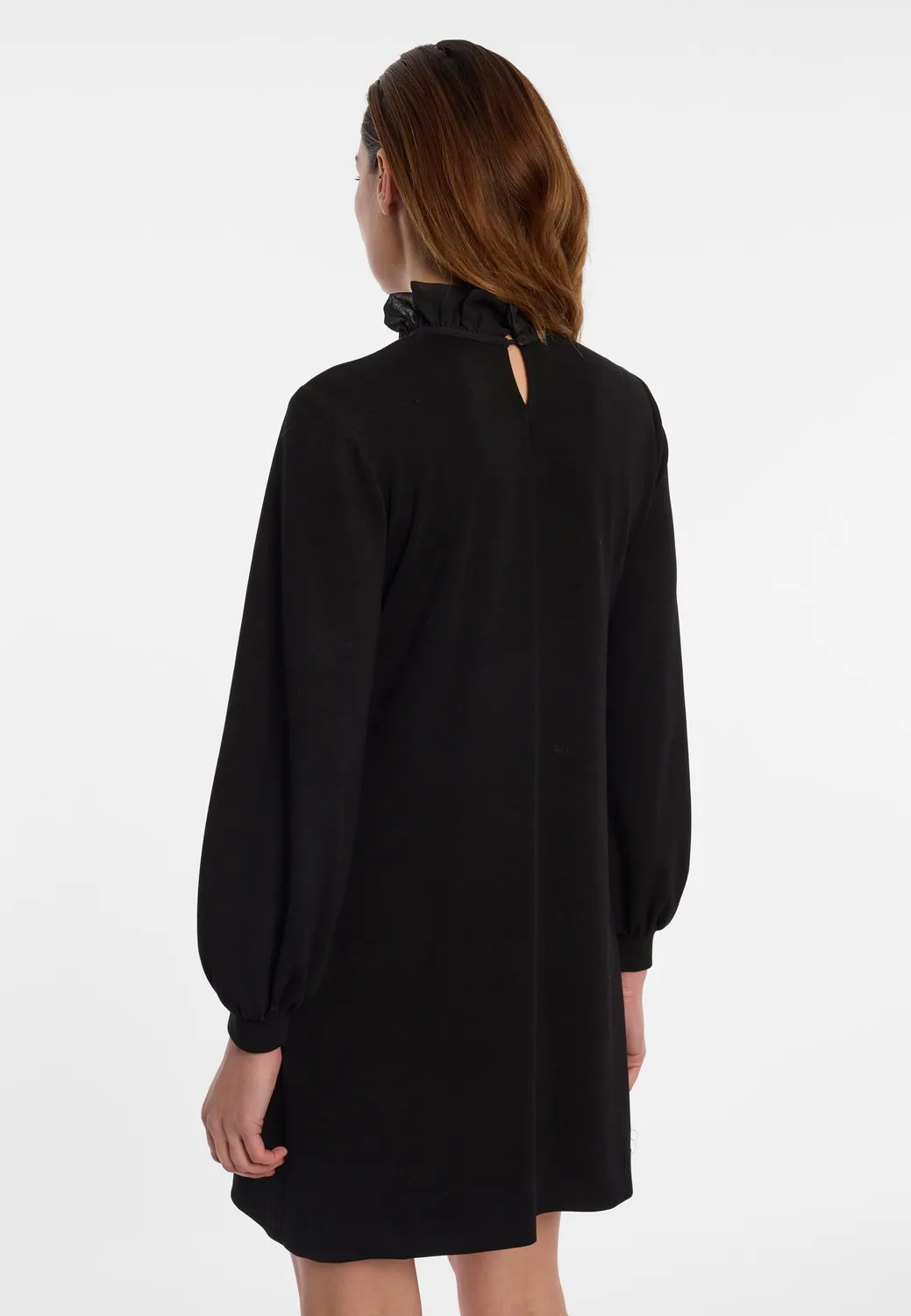 Ana Alcazar Elibelle abito jersey nero volant jabot