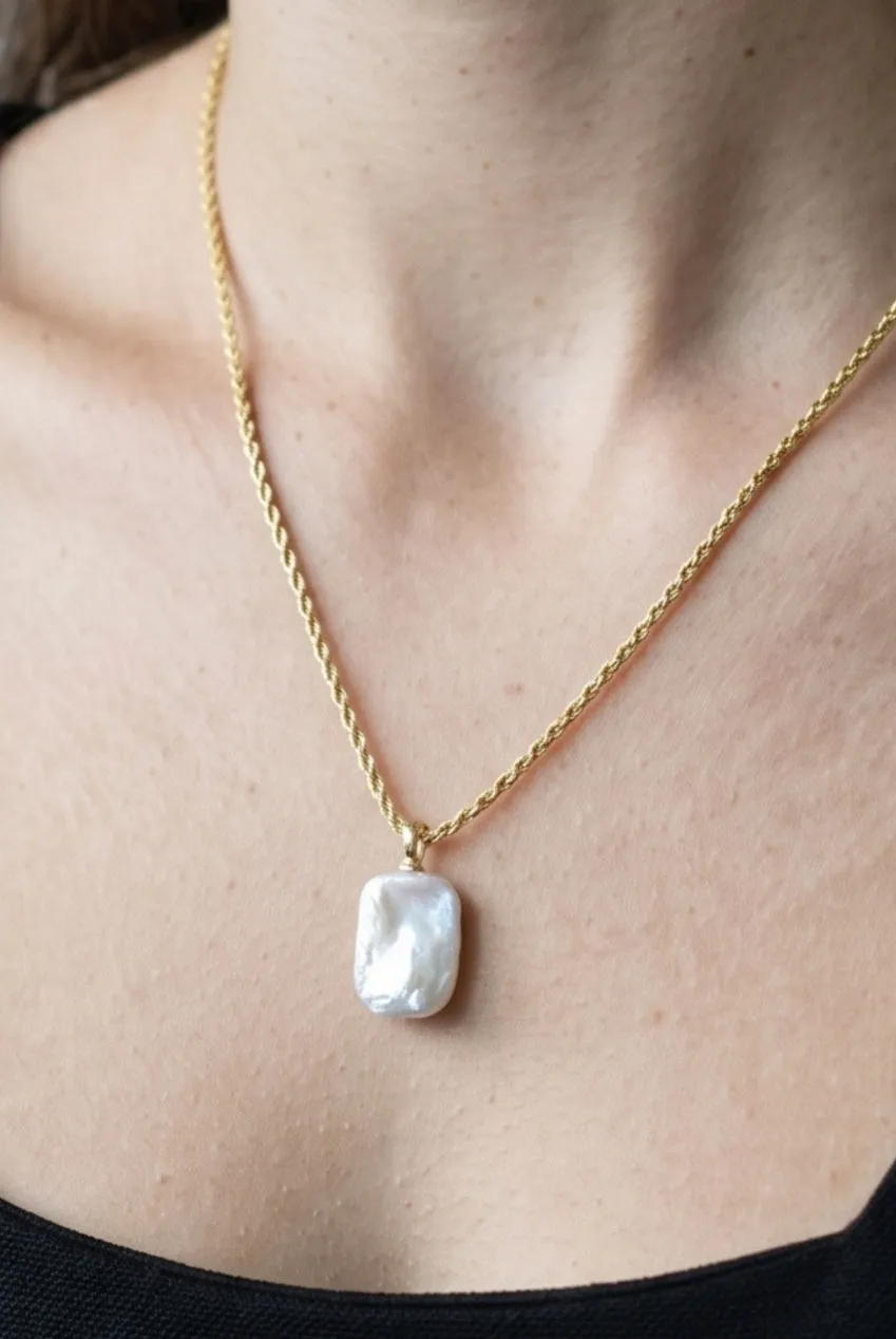 Uchi & Soto Shinju Gold Square collana oro perla quadrata