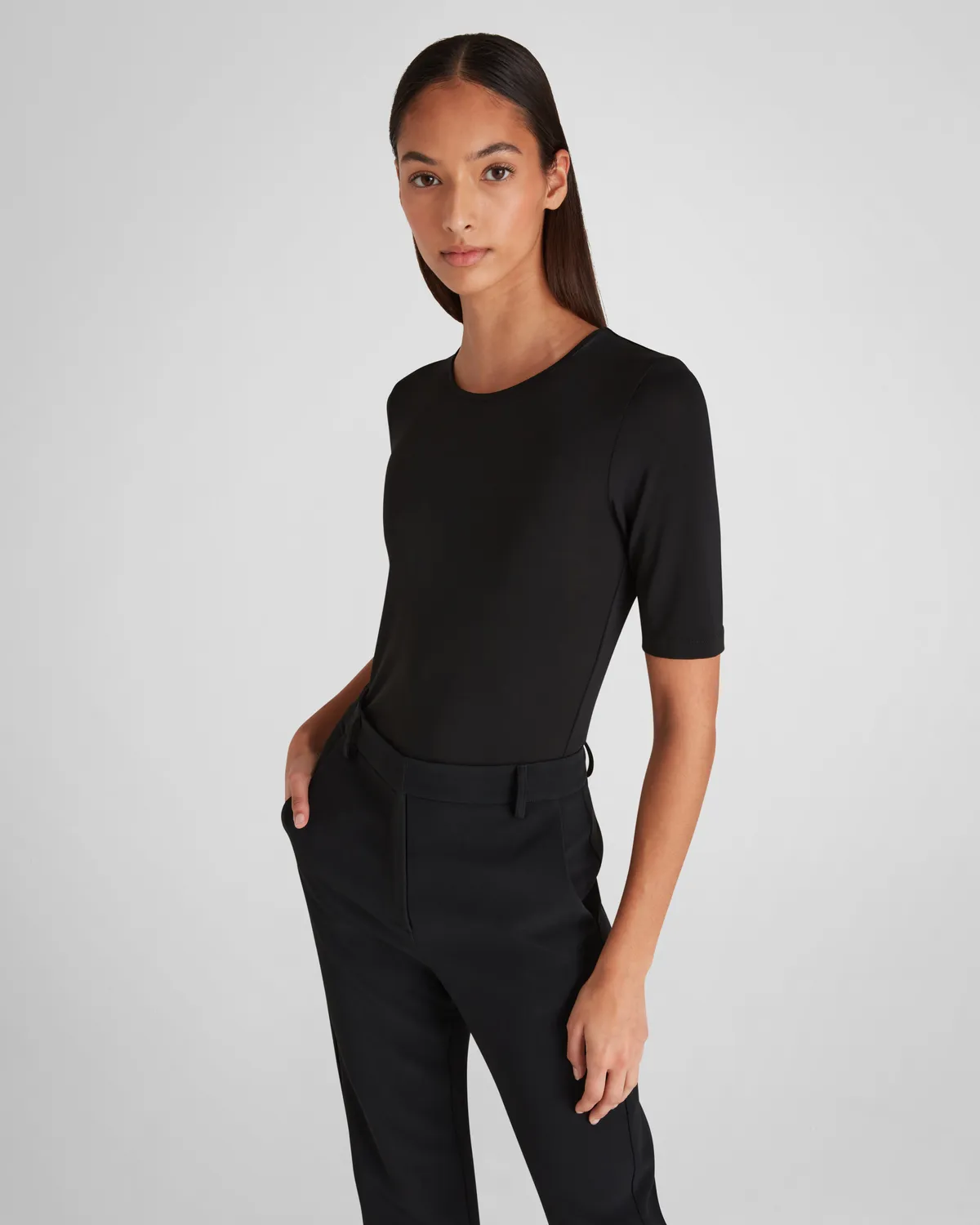 Violante Nessi Esser top nero jersey di seta