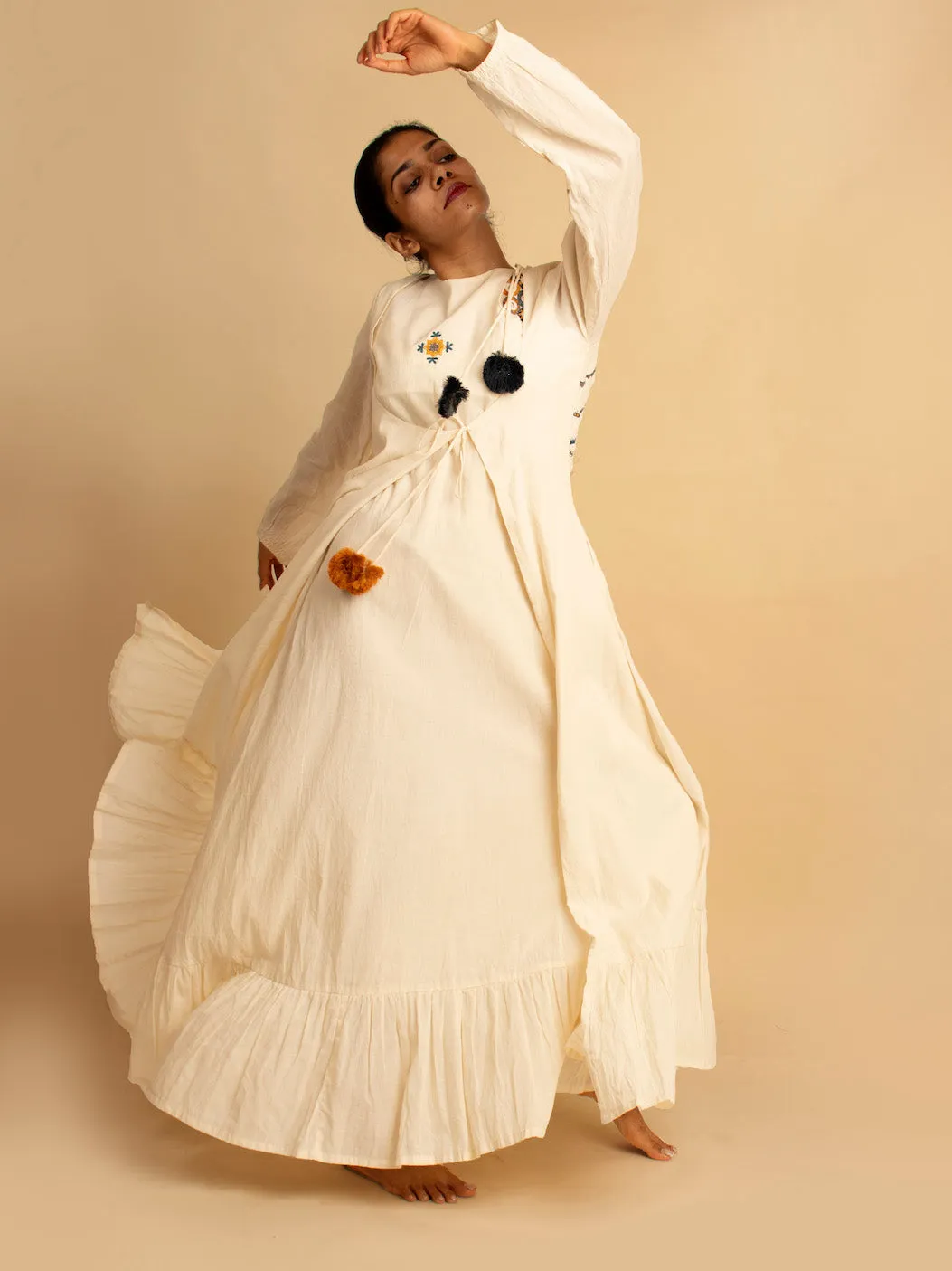 Our Dve Daywis abito lungo beige cotone ricamato