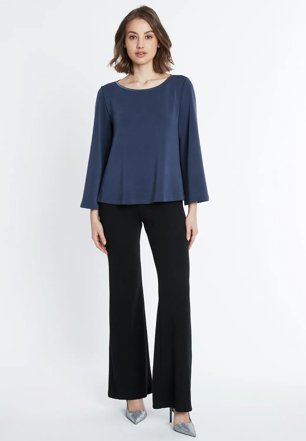 Ana Alcazar Serea top jersey blu maniche trombetta
