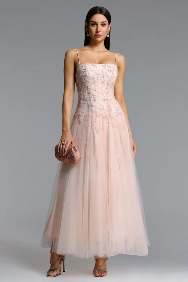 Bella Barnett Kamo abito maxi beige tulle floreale