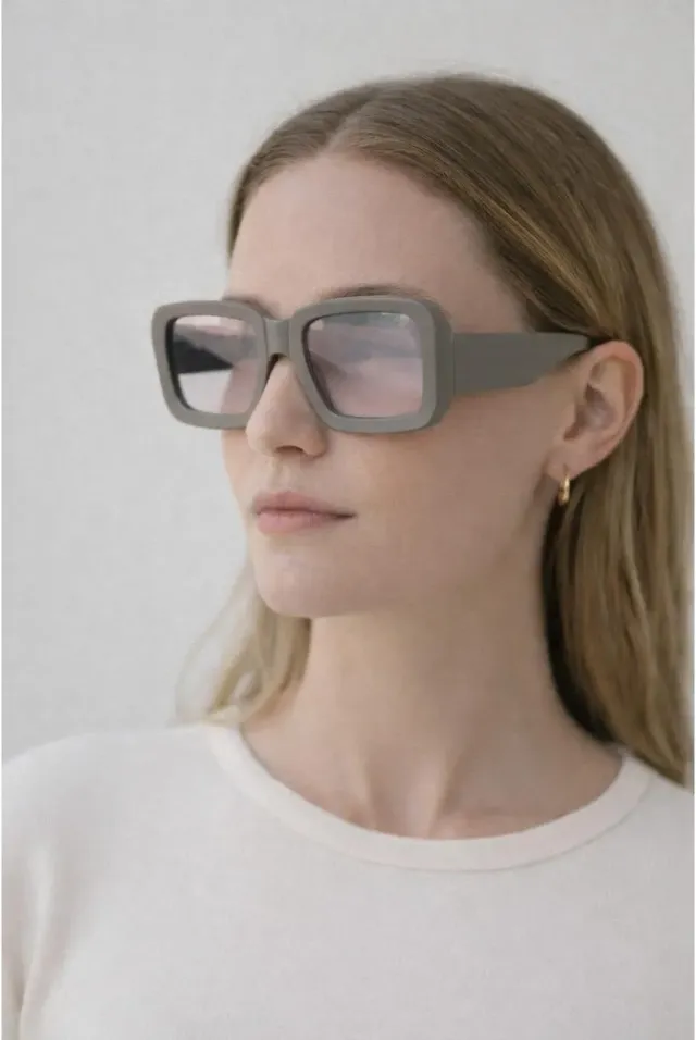 SVNX Oversized Square SG2608109 occhiali grigio rosa