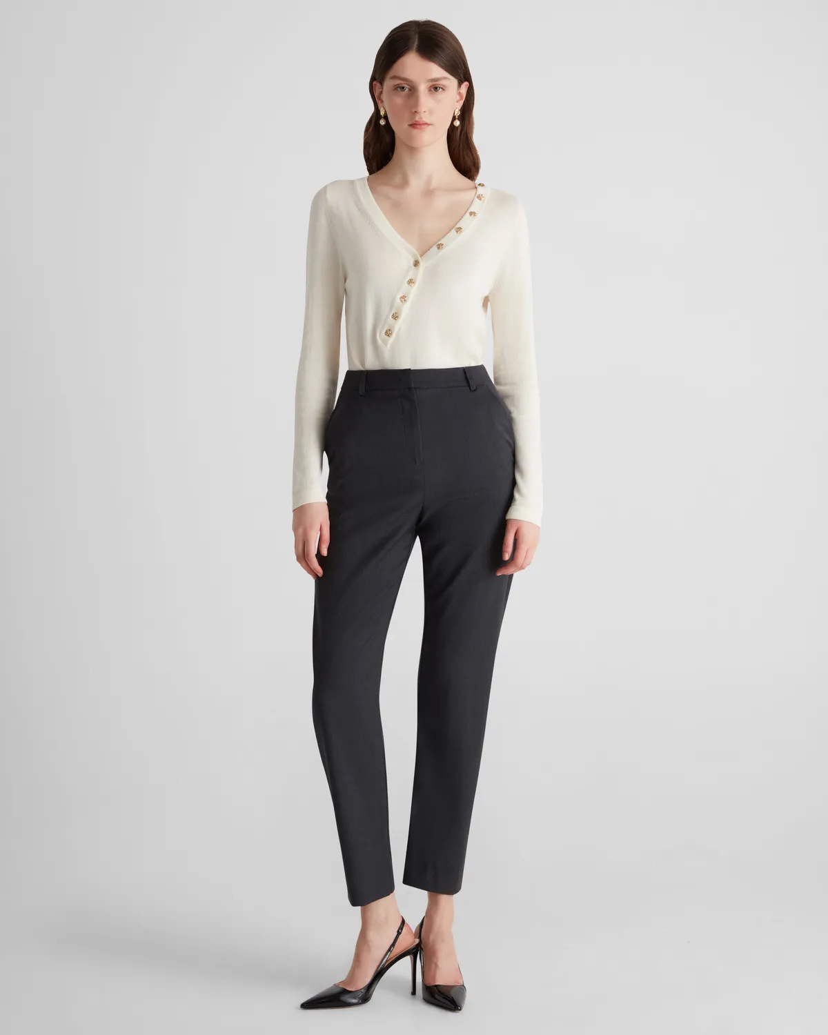 Violante Nessi Rotella top avorio cashmere scollo V