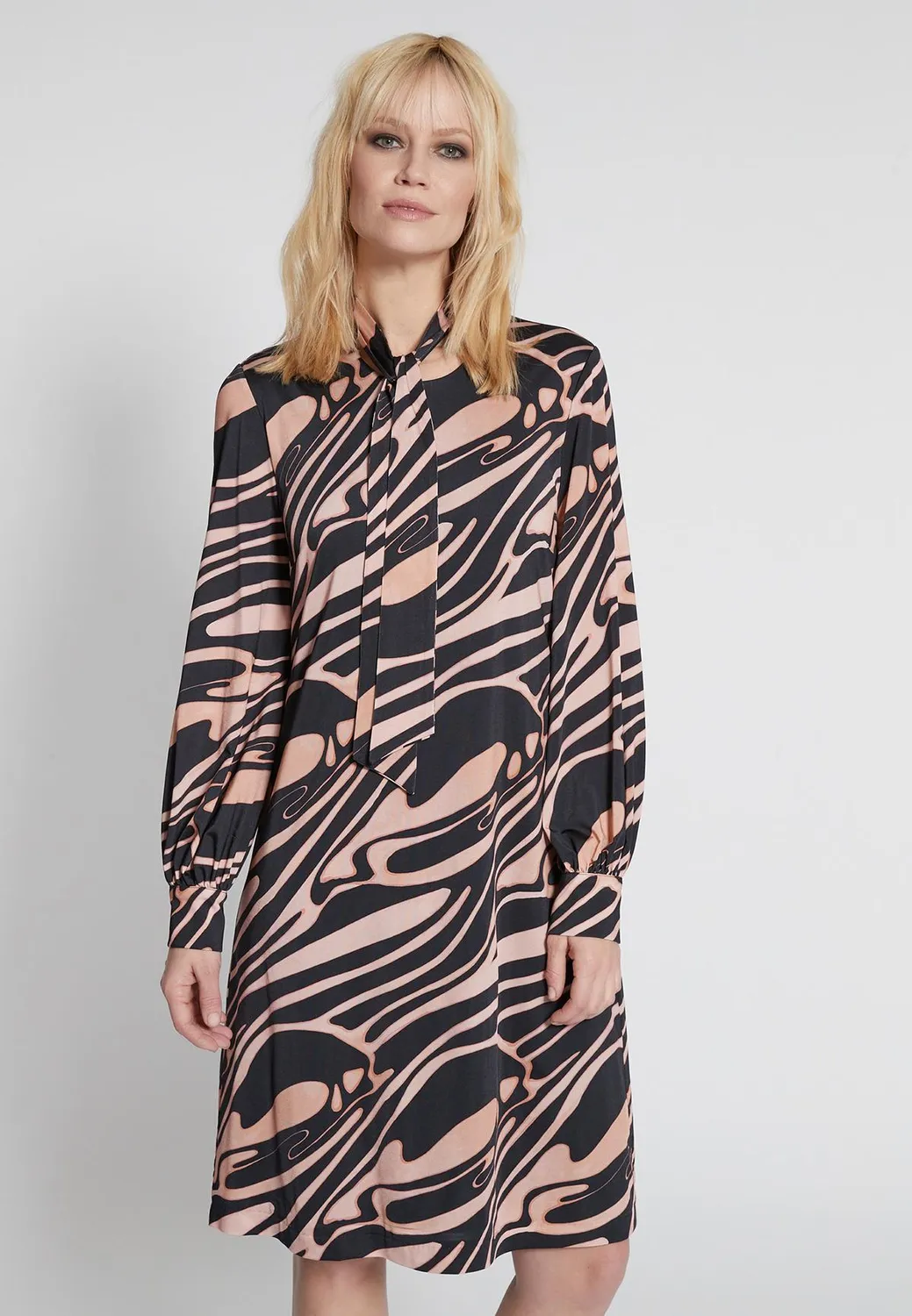 Ana Alcazar Hidana abito camicia fantasia linea A