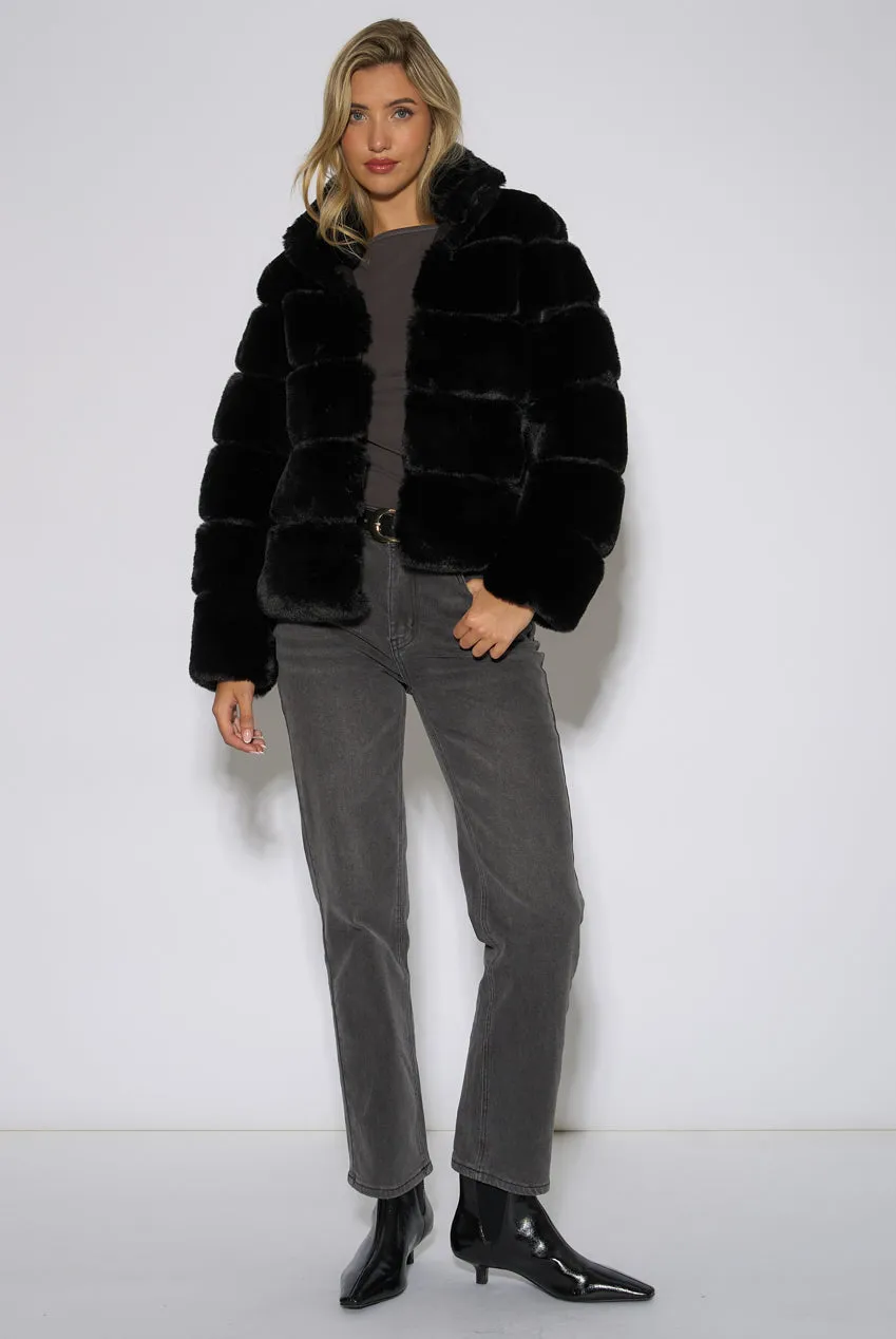 Gini London giacca pelliccia nera collo funnel