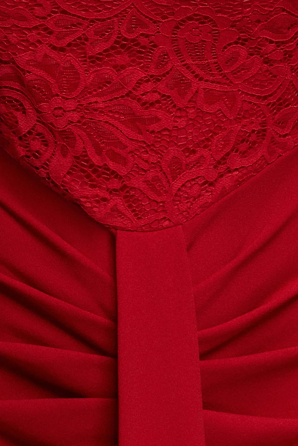 Goddiva Lace High Neck abito lungo pizzo rosso collo alto