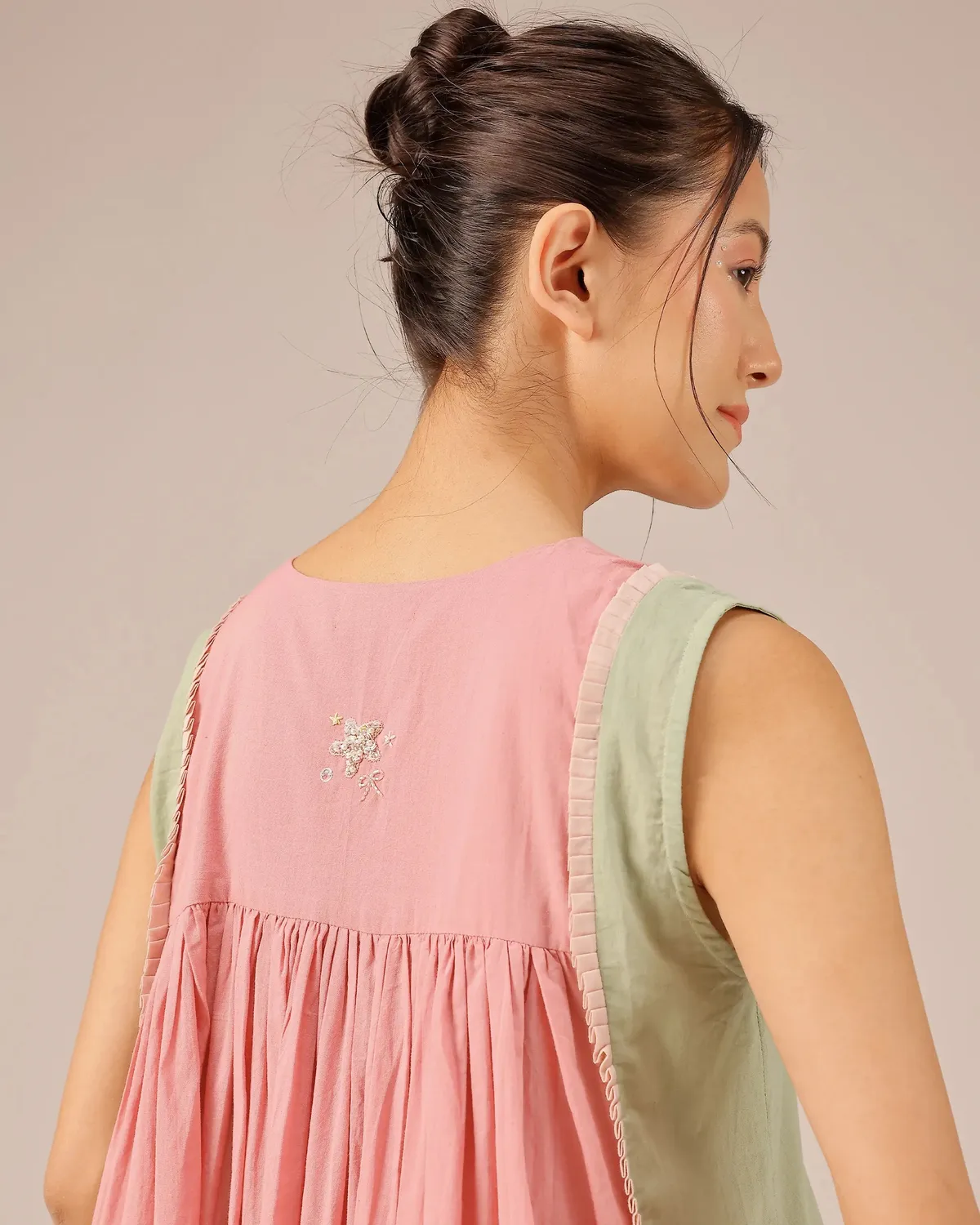 Our Dve Merry Berry completo abito giacca verde organza