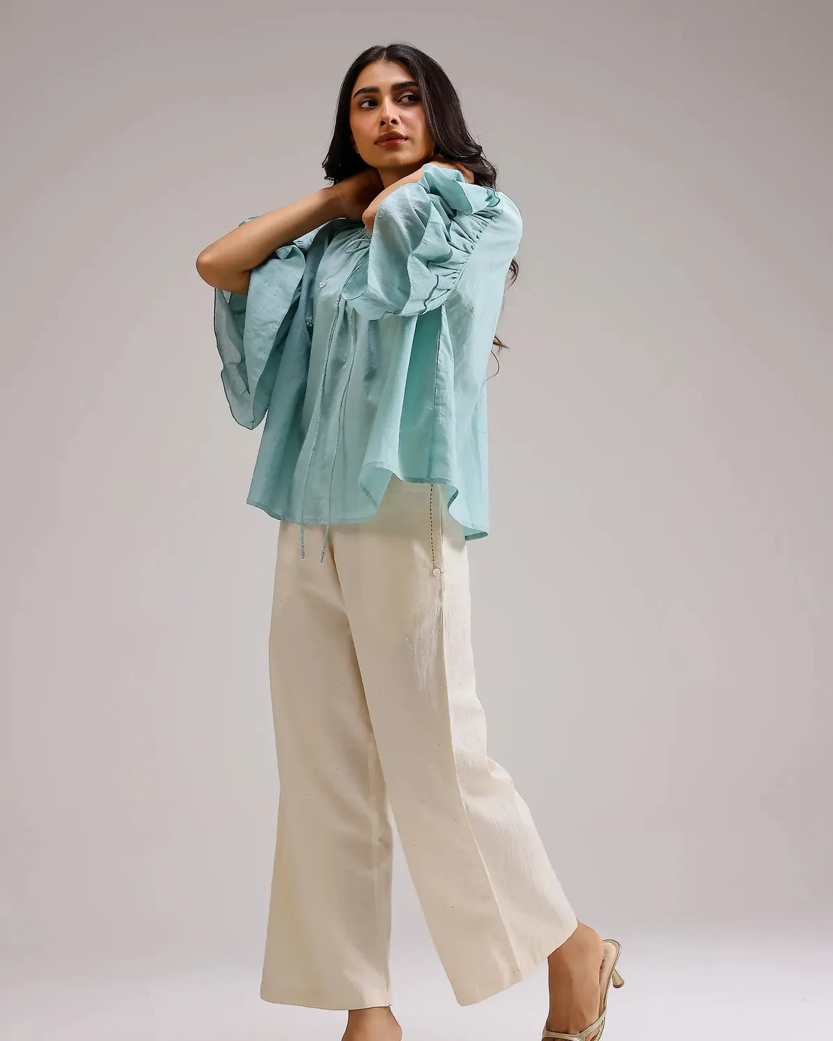 Our Dve Whisper Ruffle Top menta ricamato cotone