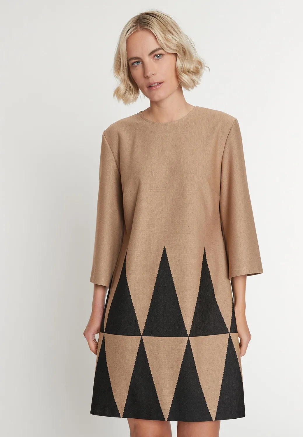Ana Alcazar Mila abito linea A fantasia nero beige