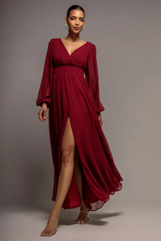 Goddiva Wrap Front Slit abito maxi berry chiffon spacco