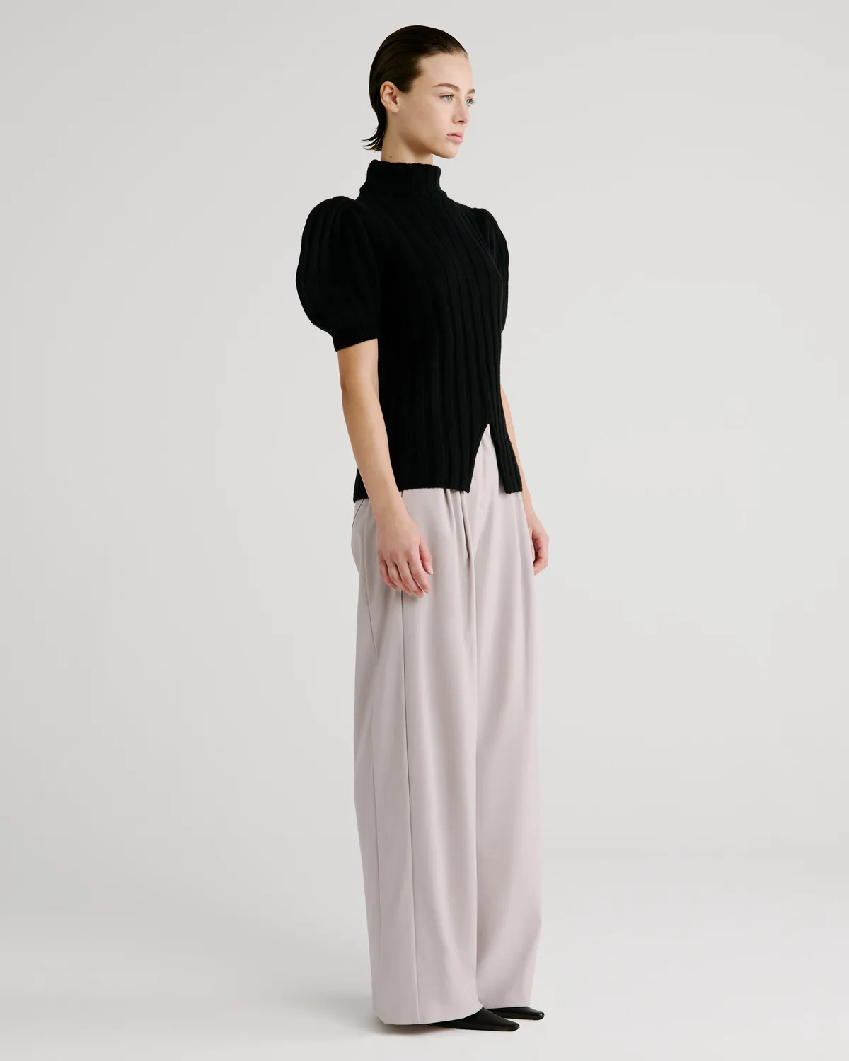 Violante Nessi Riley Maglia Nera Cashwool Maniche Corte