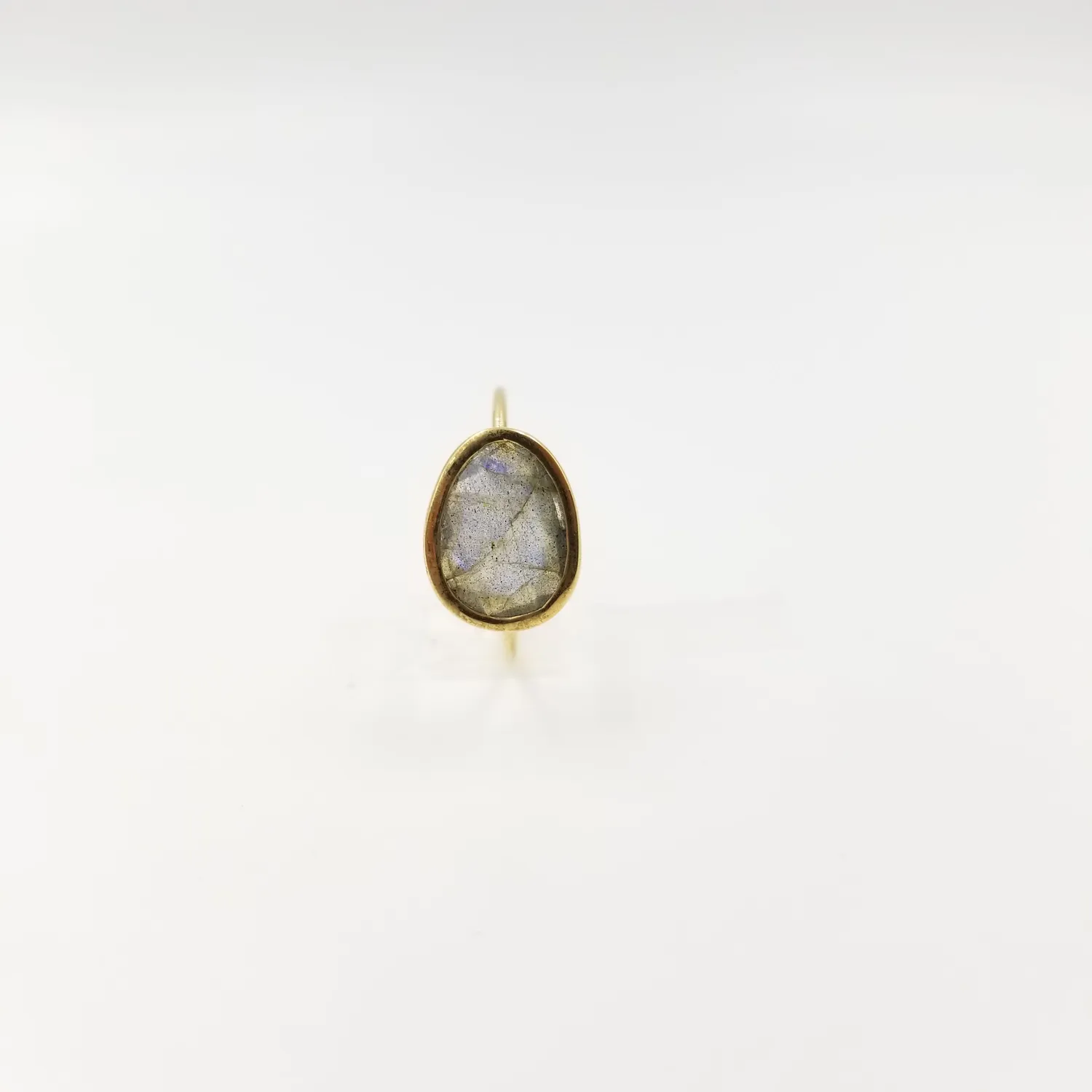 Our Dve Single Stone Labradorite Ring anello labradorite oro