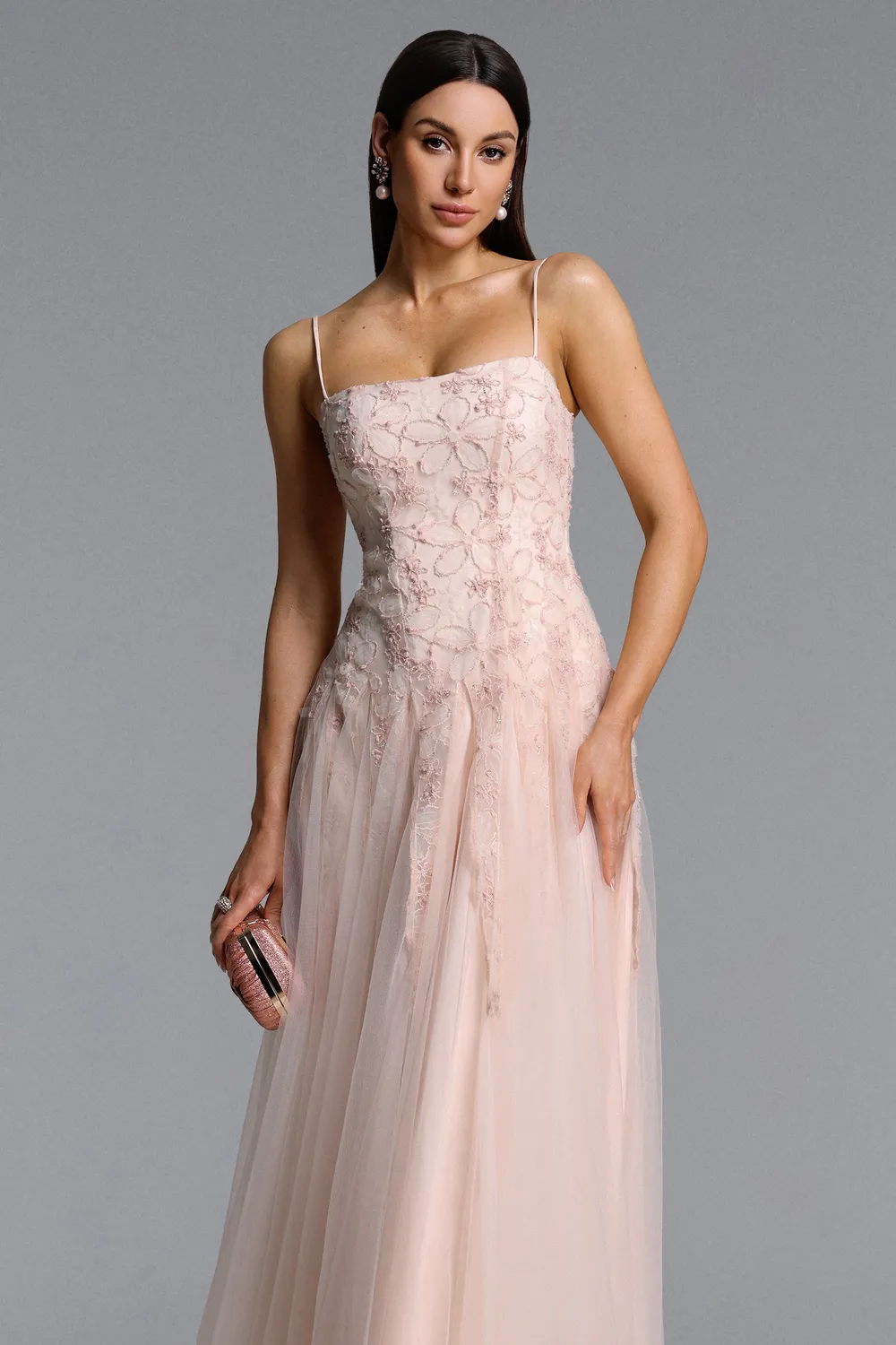 Bella Barnett Kamo abito maxi beige tulle floreale