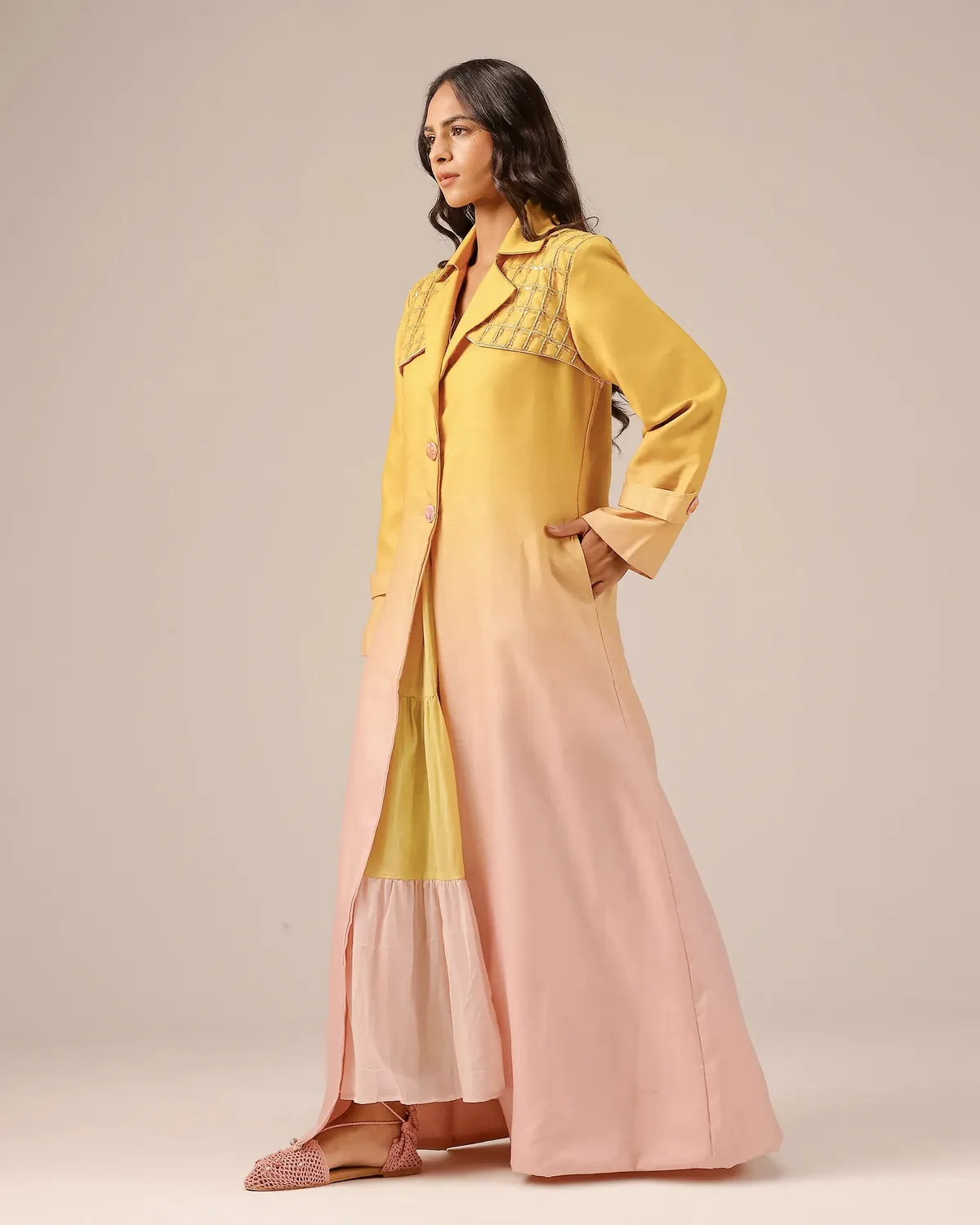 Our Dve Melon Muse completo giacca abito giallo rosa