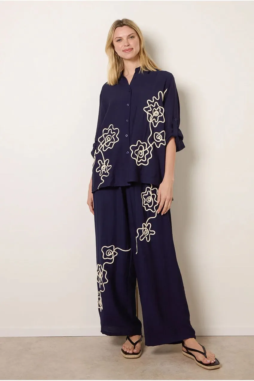 Blue Vanilla Floral Embroidery camicia blu navy ricamata