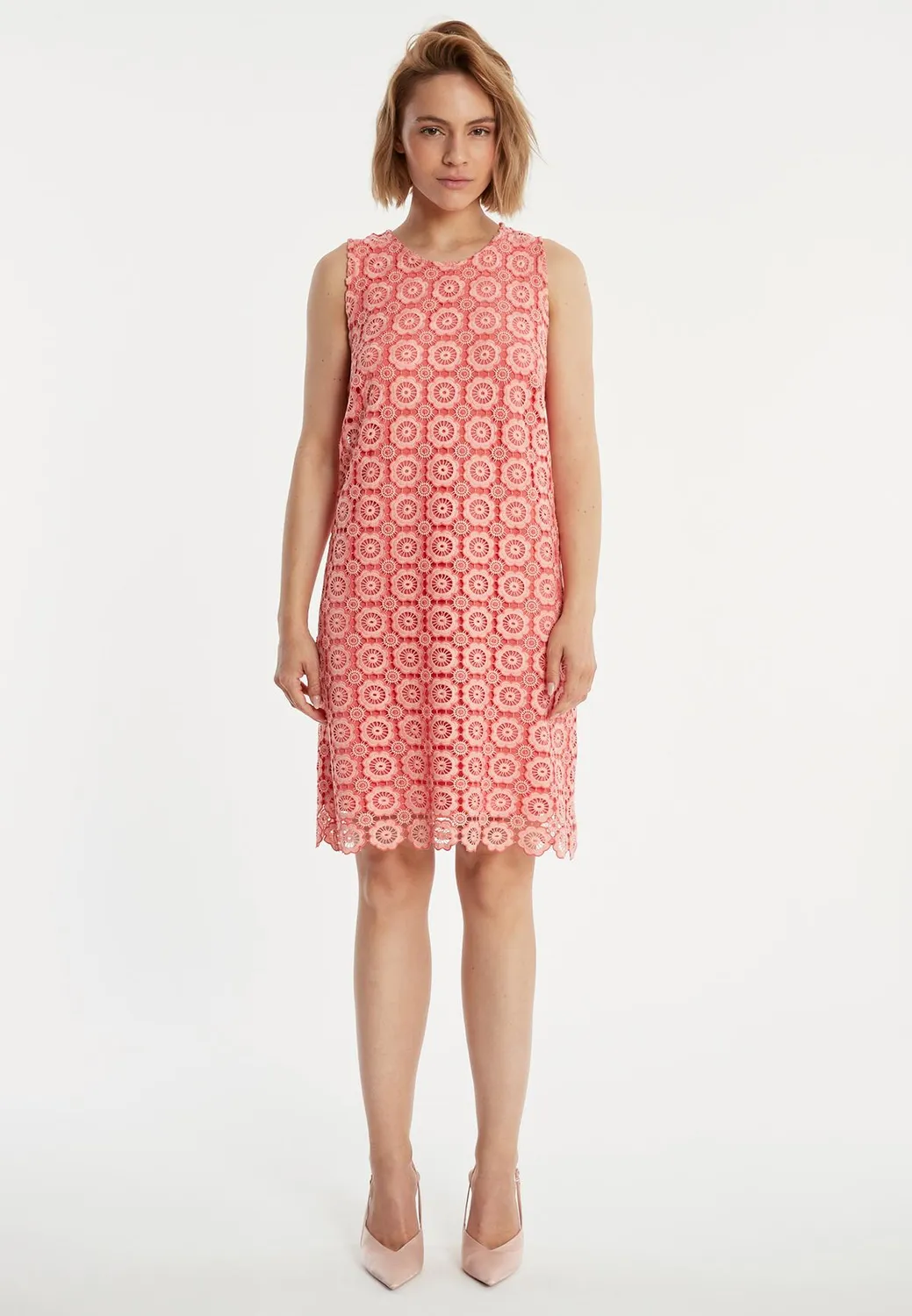 Ana Alcazar Zahea abito pizzo rosa corallo corto