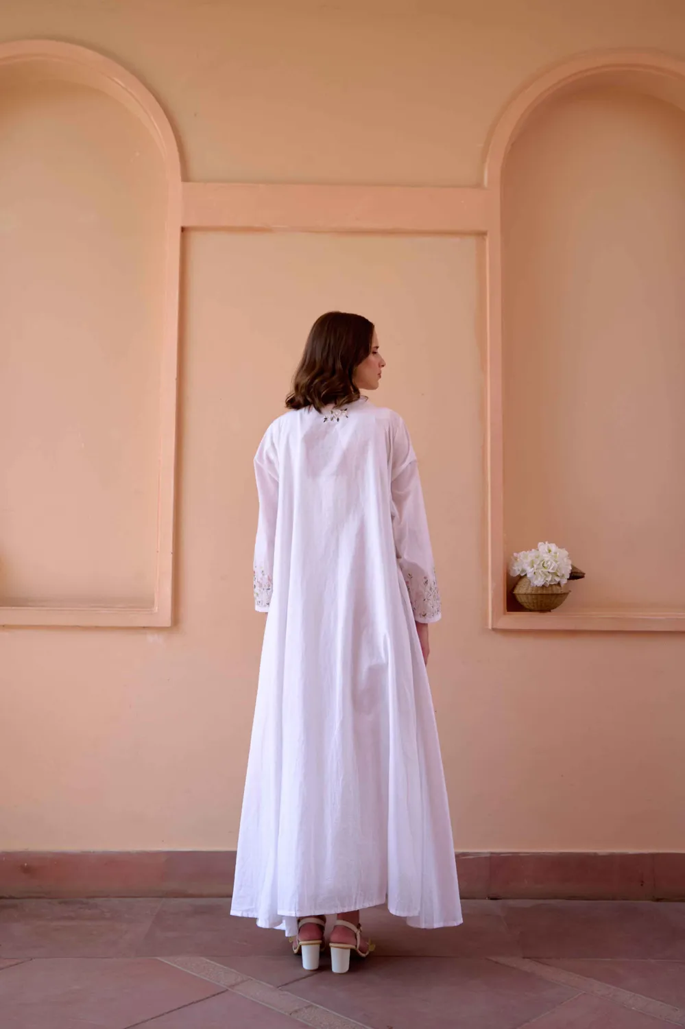 Our Dve Betty abito lungo e giacca bianco cotone