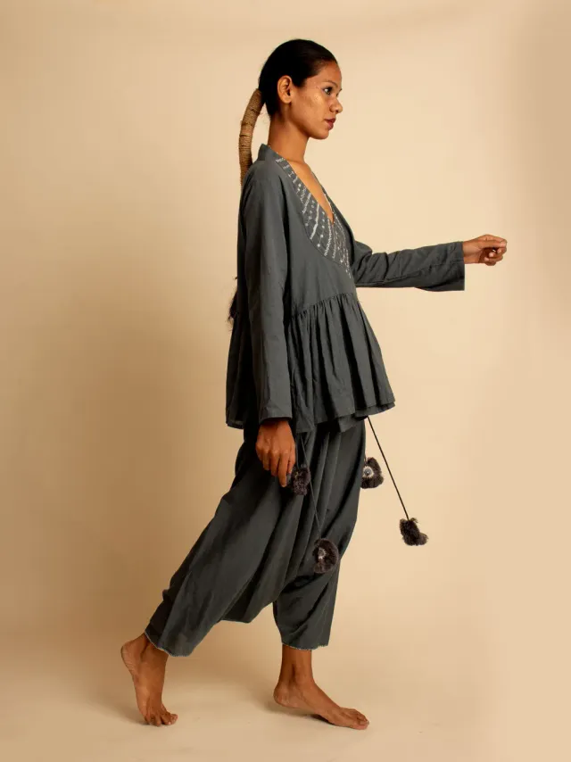 Our Dve Tiba Top top grigio cotone
