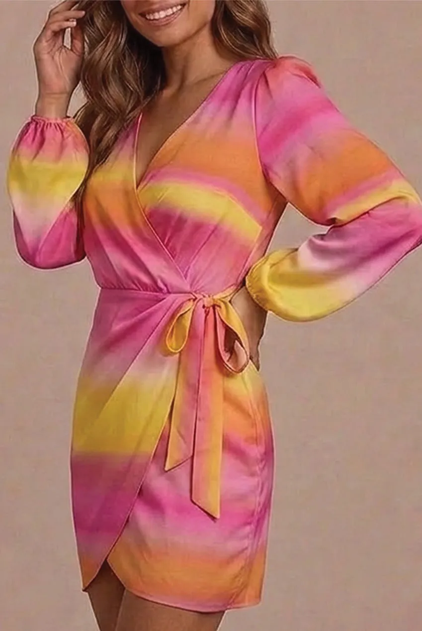Chi Chi London Satin Ombre abito mini raso multicolor avvolgente