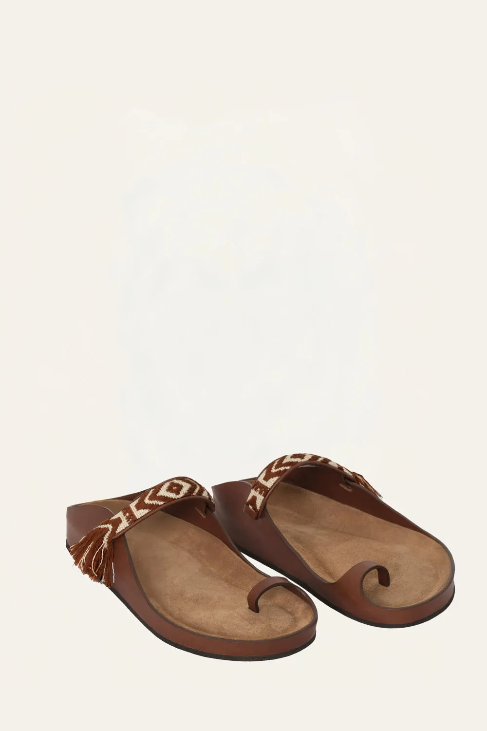 Johanna Ortiz Trail Of The Nomad sandali camel piatti intrecciati
