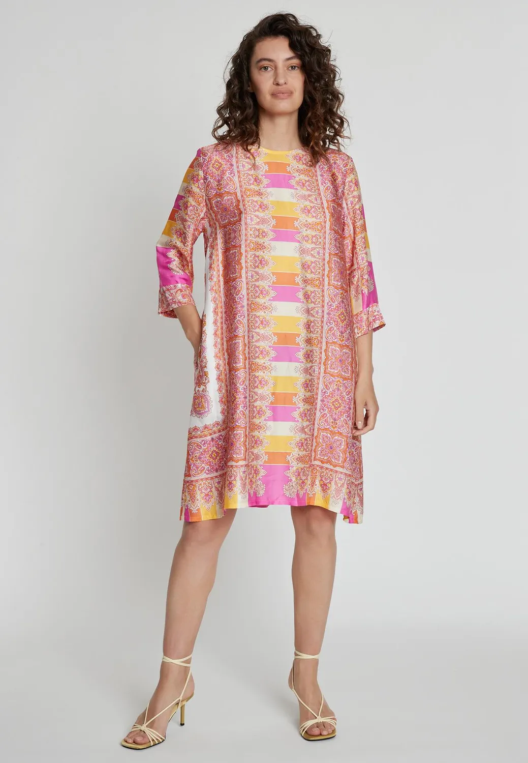 Ana Alcazar Kanisi abito camicia fantasia foulard